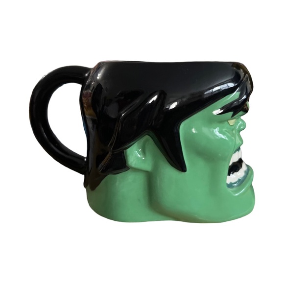 Disney Marvel Sculpted Figural Incredible Hulk 3D Ceramic Coffee Mug Cup New - Picture 3 of 5
